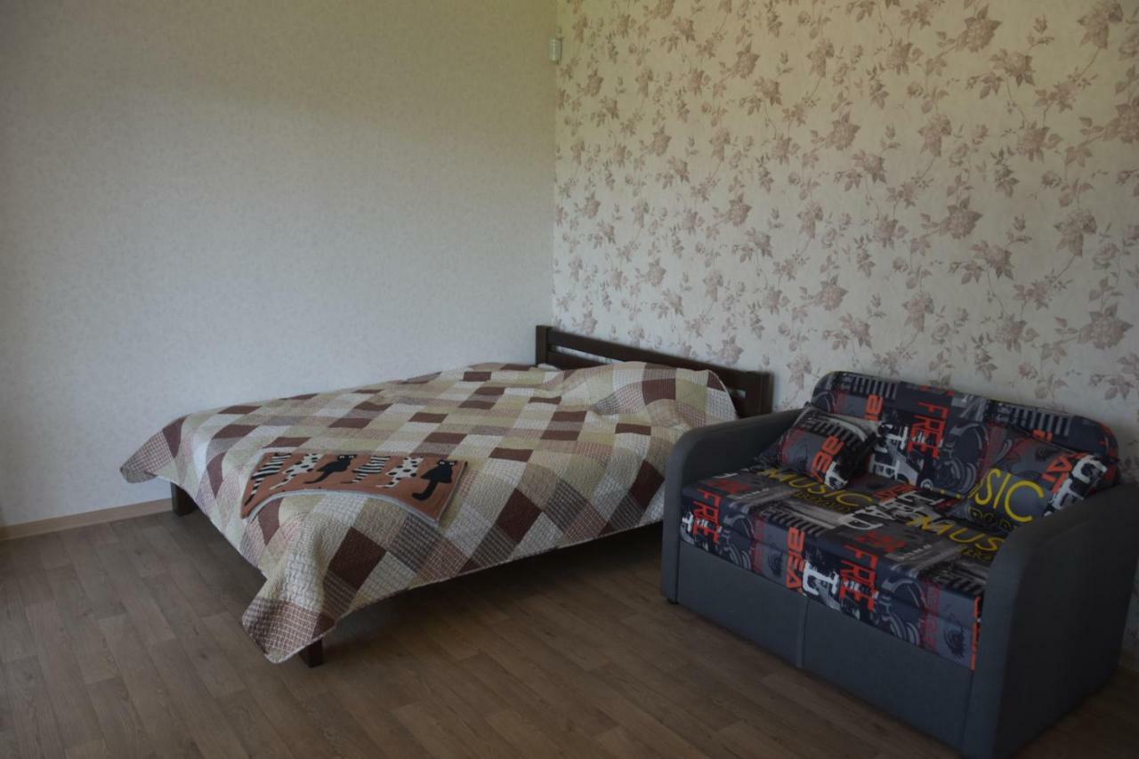 Три Кошки Hotell Tsjornomorsk Eksteriør bilde